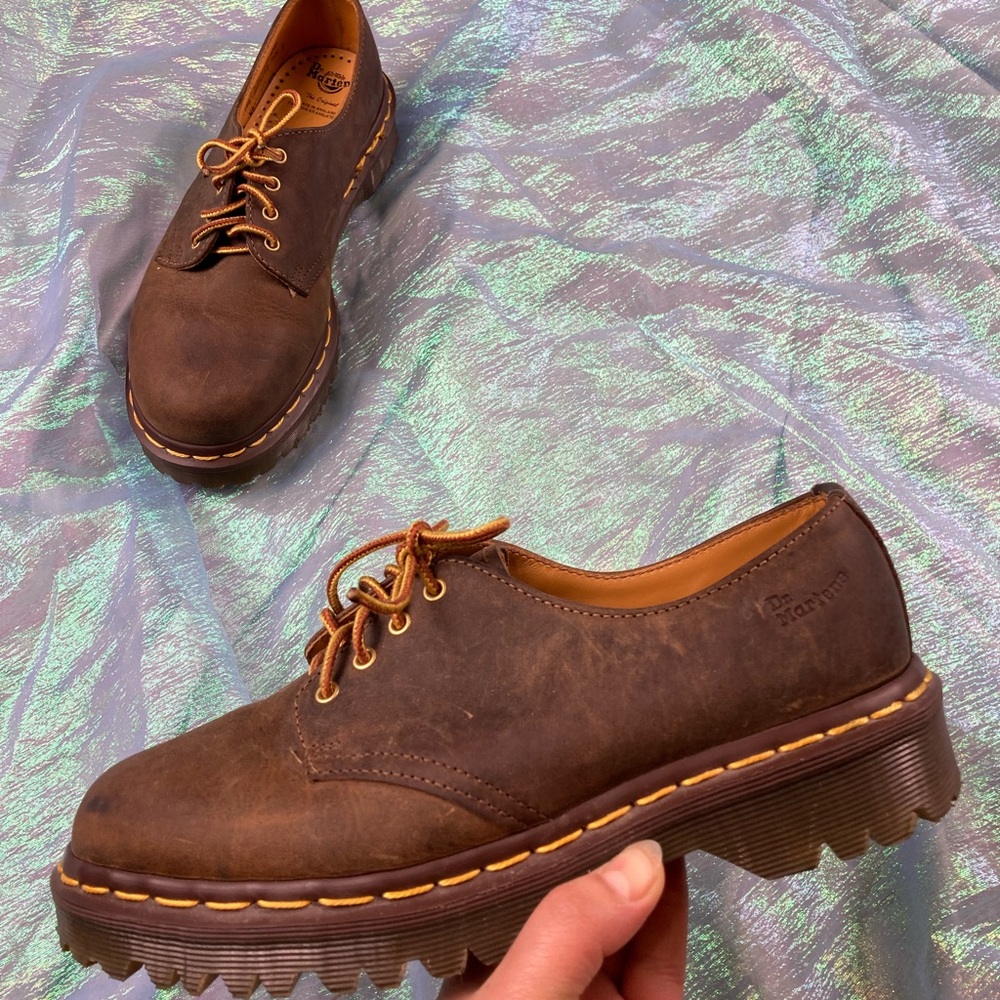 ✨ORIGINAL Made in England Rustic Leather Lug sole Dr Marten oxfords✨